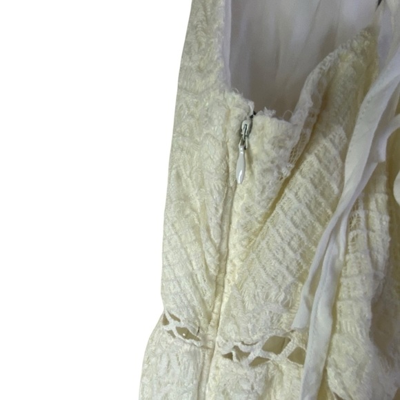 Hollister Ivory Crochet Lace Strappy Halter Maxi Dress Long Slit SZ XS - Picture 15 of 15